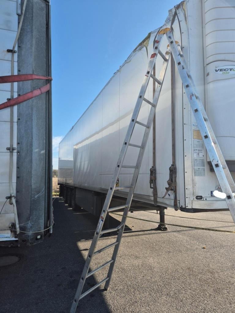 Schmitz Cargobull SCB*S3B place SK-90