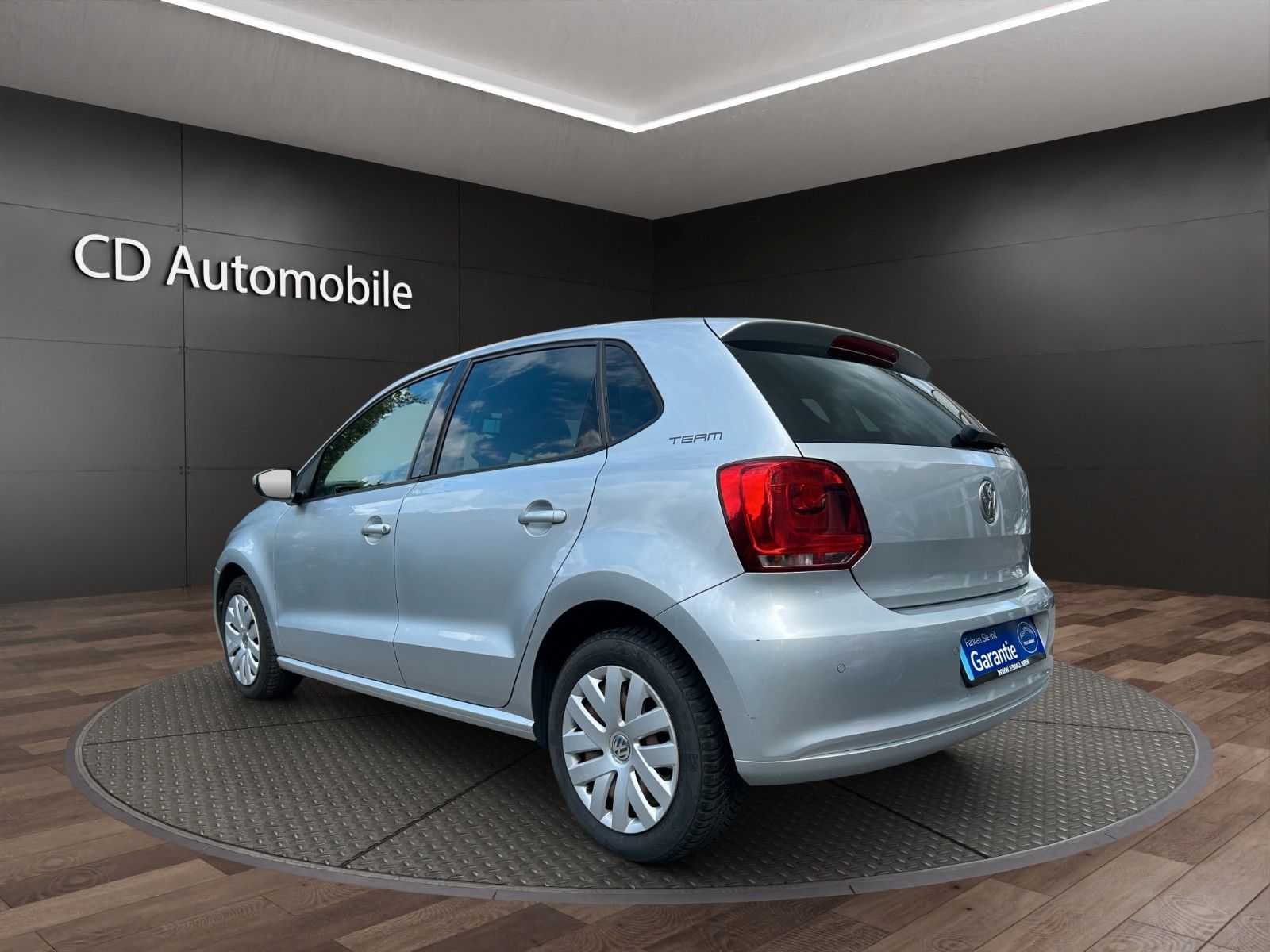 Fahrzeugabbildung Volkswagen Polo V Comfortline Klimaaut./Sitzheuzung/TÜV NEU