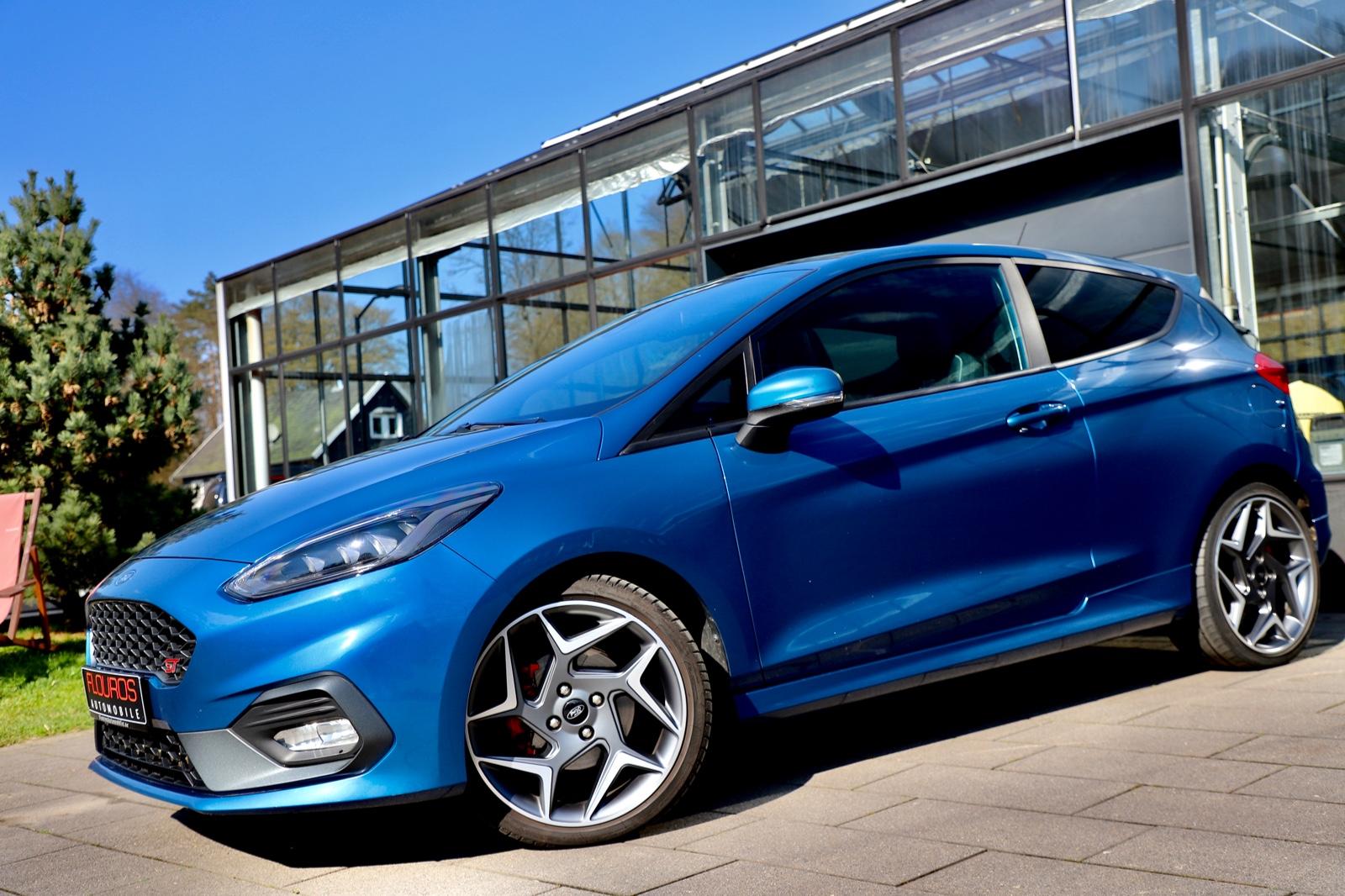 Ford Fiesta ST Performance Paket NAVI LED PANORAMA