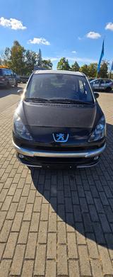 Peugeot 1007 Tendance 110 2-Tronic Tendance - Peugeot 1007: Limousine