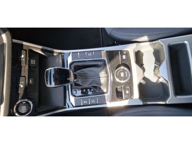 Fahrzeugabbildung KGM Korando 1.5 Bliss Automatic*Navi*18`Alu*PDC*LED