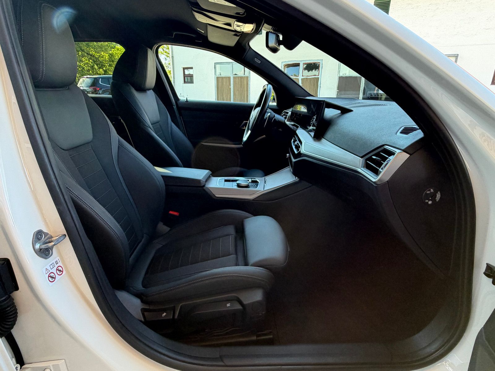 BMW 318d Touring Aut. RFK HeadUp ACC AHK 1.Hand foto 16