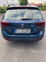 Volkswagen Passat Variant 2.0 TDI | Pano | HeadUp | 8x Reif - Volkswagen Passat Variant in Kassel