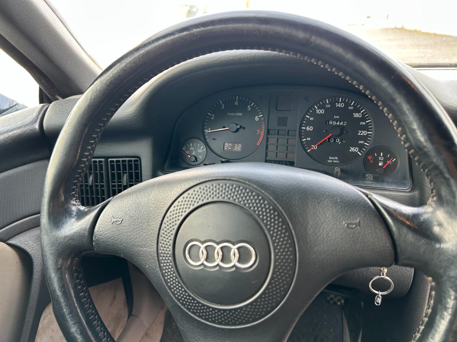 Audi 80 Cabriolet 1.8 20V mit Nappaleder