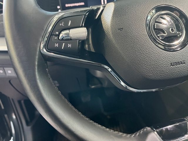 Fahrzeugabbildung SKODA Octavia Combi 1.5 TSI STYLE NAVI LED GRA KESSY