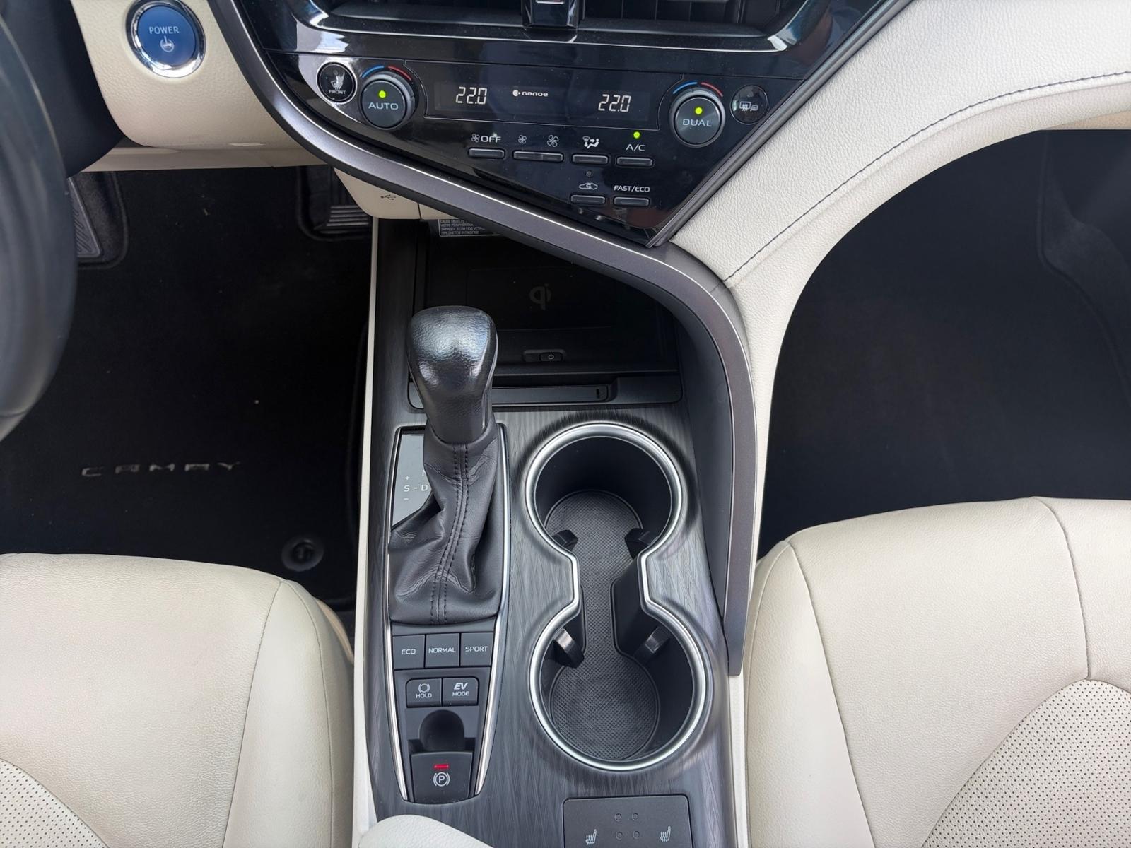 Toyota Camry 2,5 Hybrid Executive