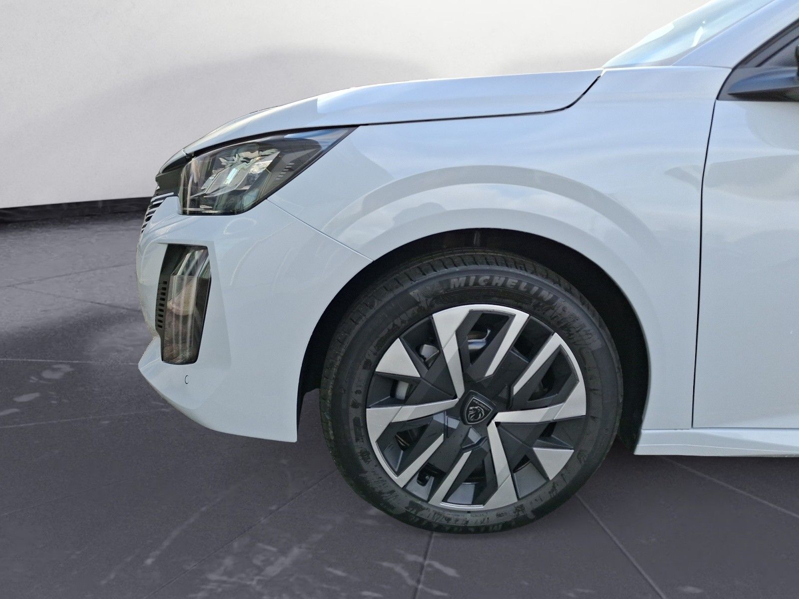 Peugeot 208 - Bild 11