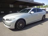 BMW 528 i / AUTOMATIK / 19 ZOLL ALUS / LICHT PAKET - BMW 528 aus 2011: 528i