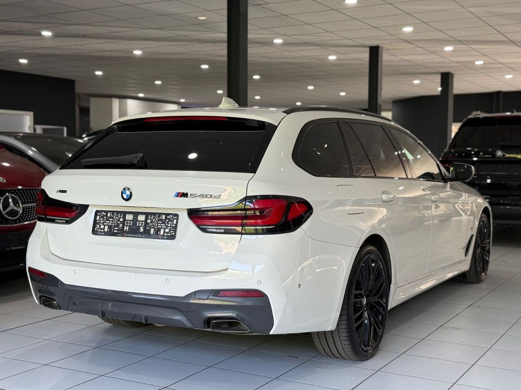 Image of BMW 540