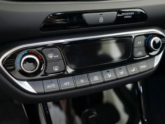 Hyundai i30 – Bild 17