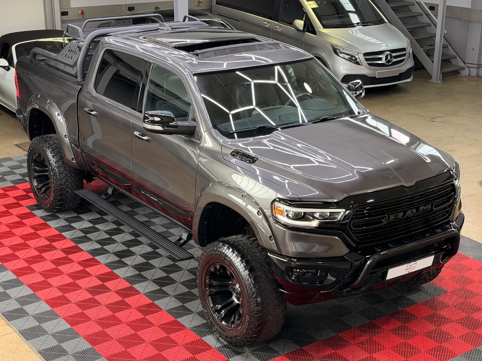 Dodge RAM 1500 5.7 4X4 LIMITED PANO LPG MonsterTruck