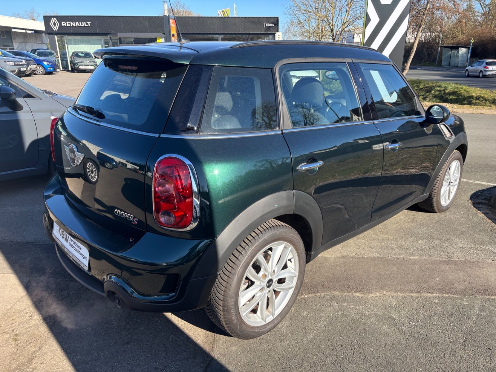 Fahrzeugabbildung MINI COOPER_S Countryman Cooper S
