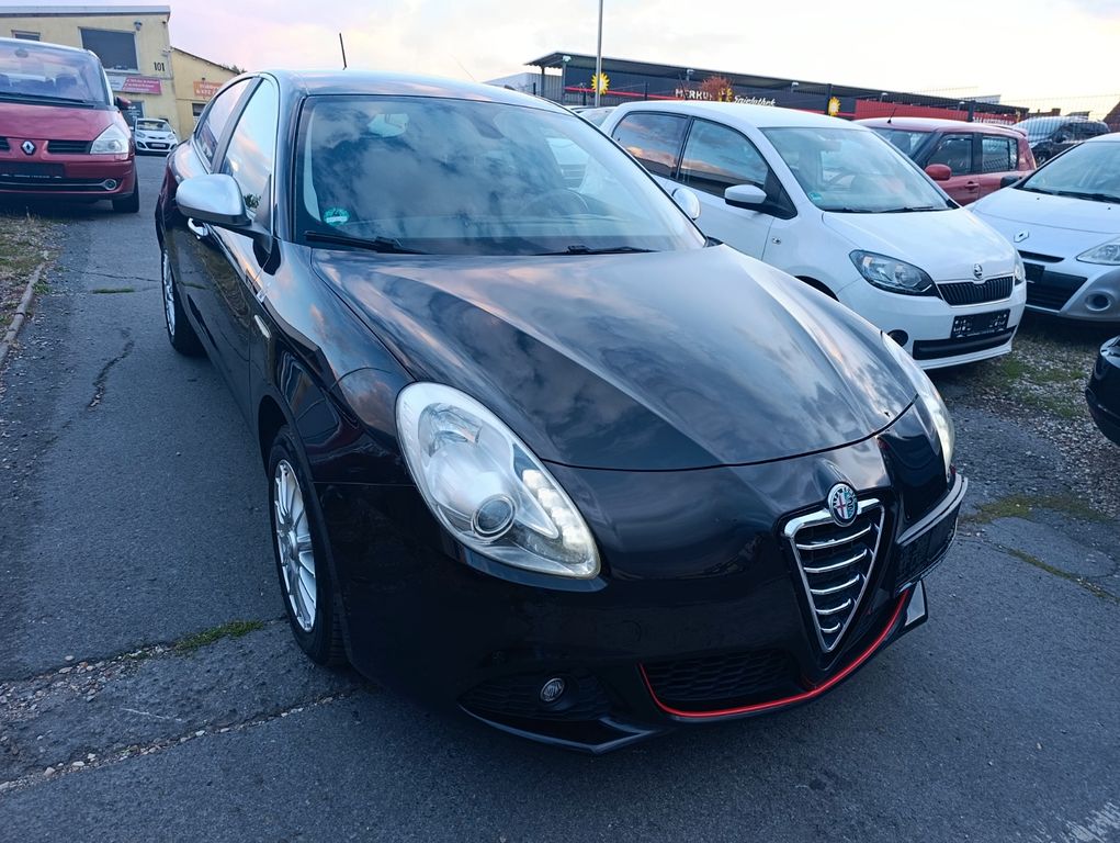 Alfa Romeo Giulietta Super*SITZH*KLIMA-A*LED*SPORT*TÜV03.26