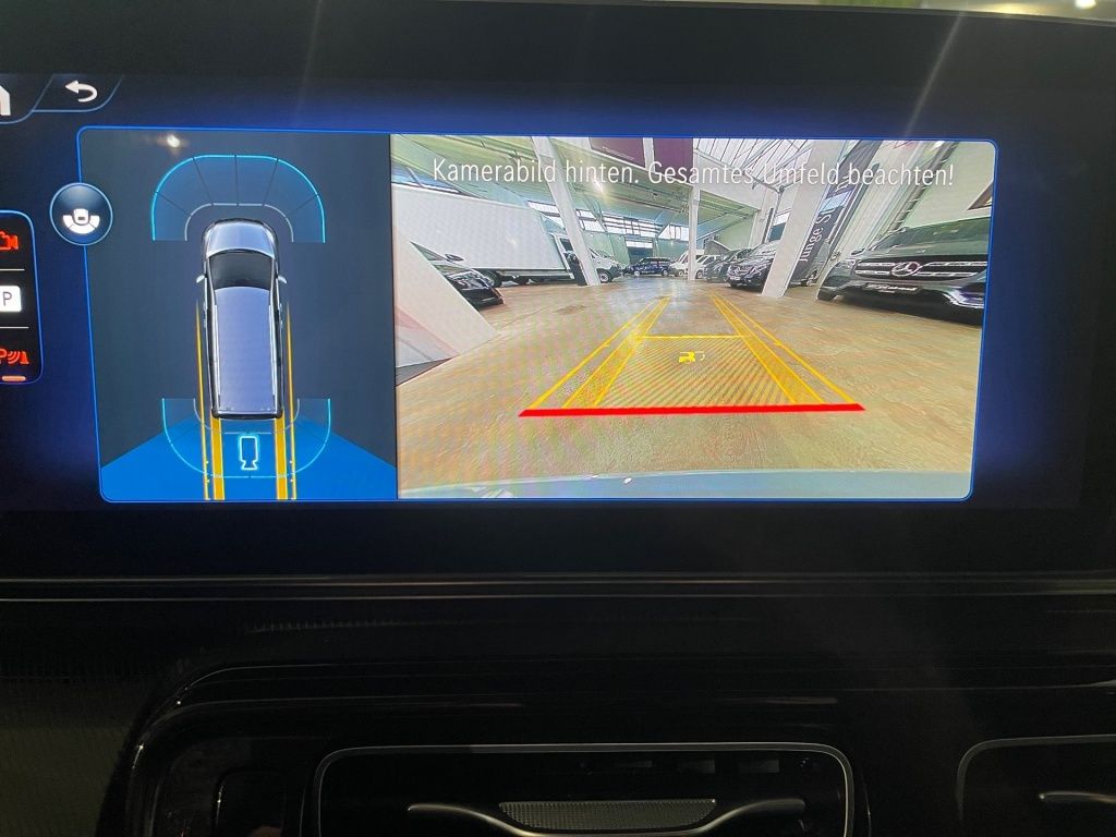 Fahrzeugabbildung Mercedes-Benz EQV 300 lang Nav Distronic Sitzhzg PTS RFK Vorkl