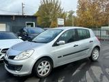 Renault Clio 1.4 16V TÜV27/AHK/KLIMA/TEMPOMAT/MOTOR 100% - Renault Clio: Motor