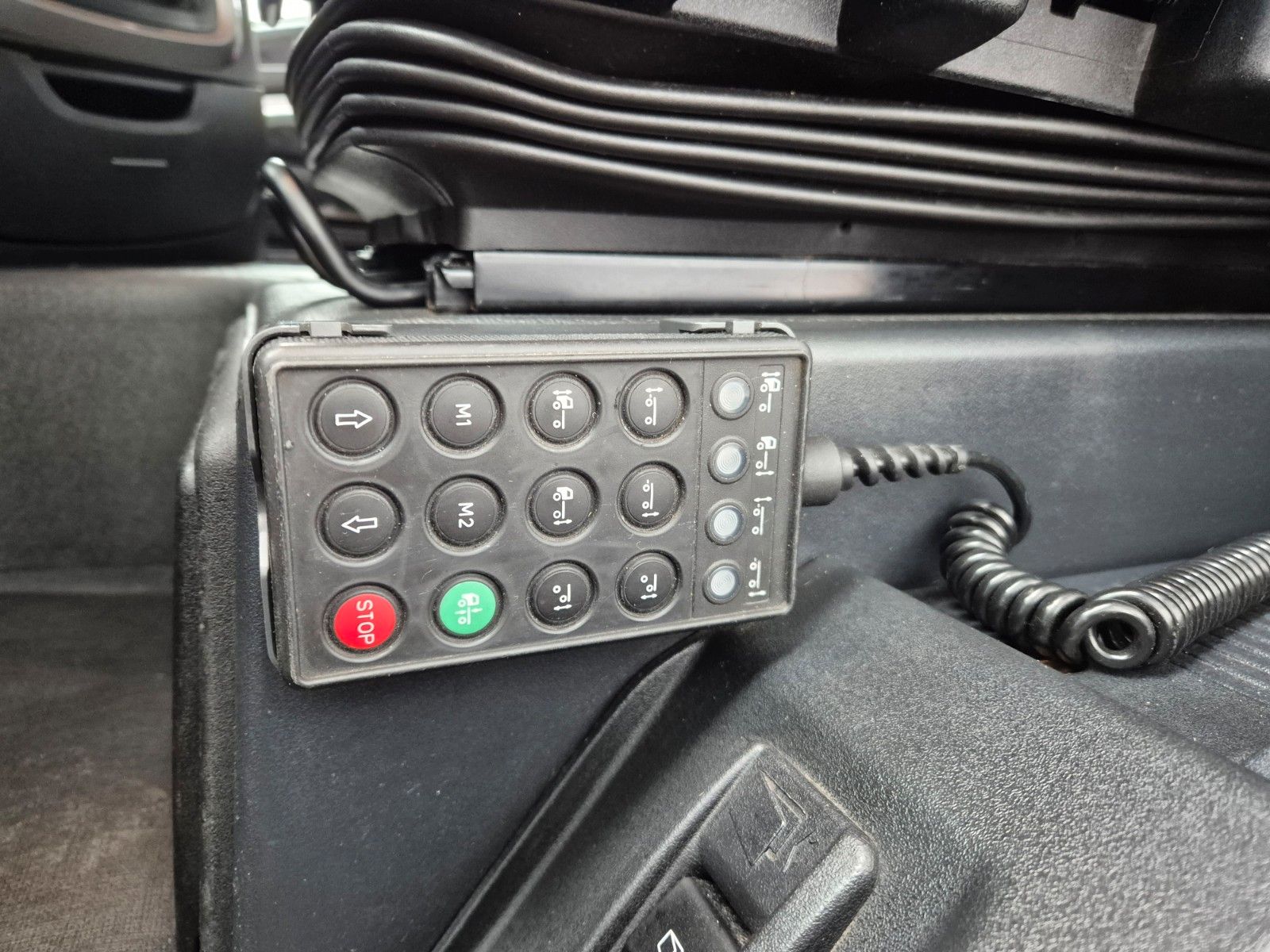 Fahrzeugabbildung Iveco Stralis 460NP LNG Intarder 3 Stück