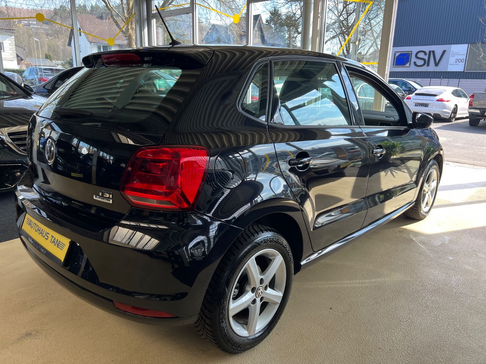 Fahrzeugabbildung Volkswagen Polo V Comfortline BMT *BLUETOOTH*TEMPOMAT*