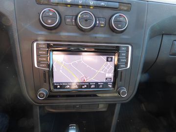 Bild 14 VW Caddy 2.0 TDI BMT Comfortline Navi, Shz