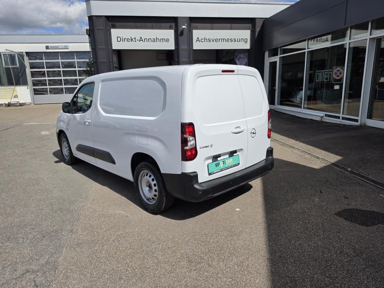 Opel Combo-e Cargo XL PDC+EFH-ACC+11 KW OBC+KEYLESS imagem 3