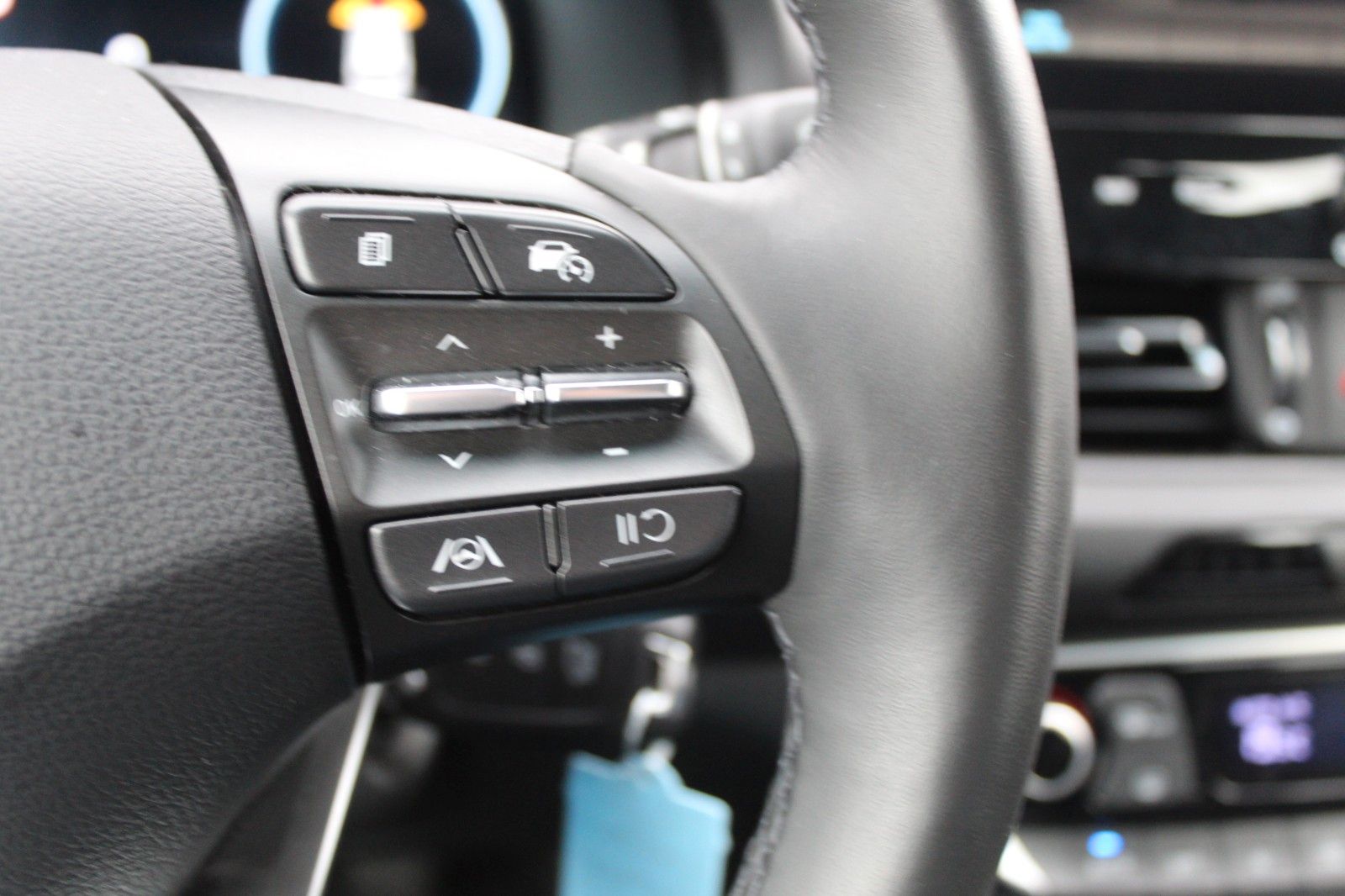 Fahrzeugabbildung Hyundai i30 Advantage Navi*Sitzh.*Kamera*LED*PDC