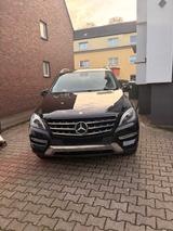 Mercedes-Benz Mercedes ML250 BLUETEC4MATIC Bj.2013 - Mercedes-Benz ML 250 in Duisburg
