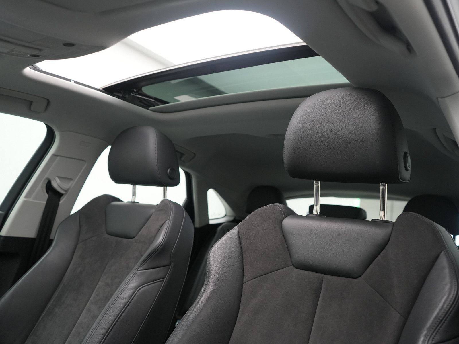 Audi Q3 Sportback e S line S tronic AHK PANO SONOS foto 7