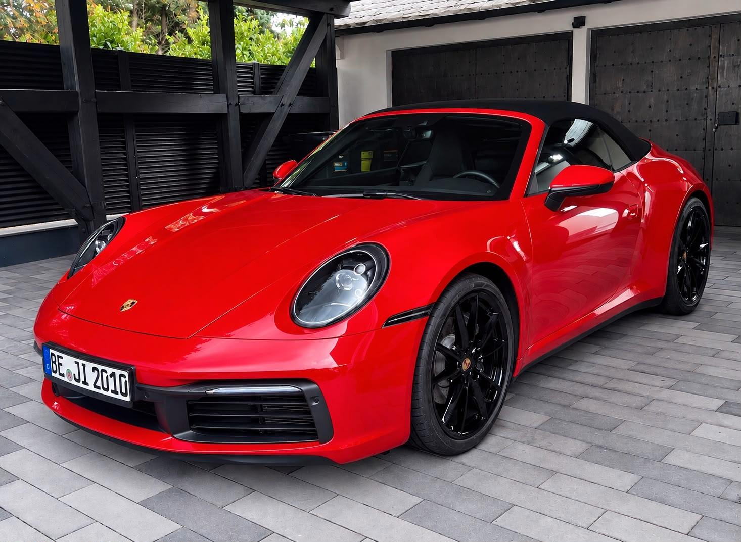 Porsche 992 CARRERA CABRIO SPORTABGAS