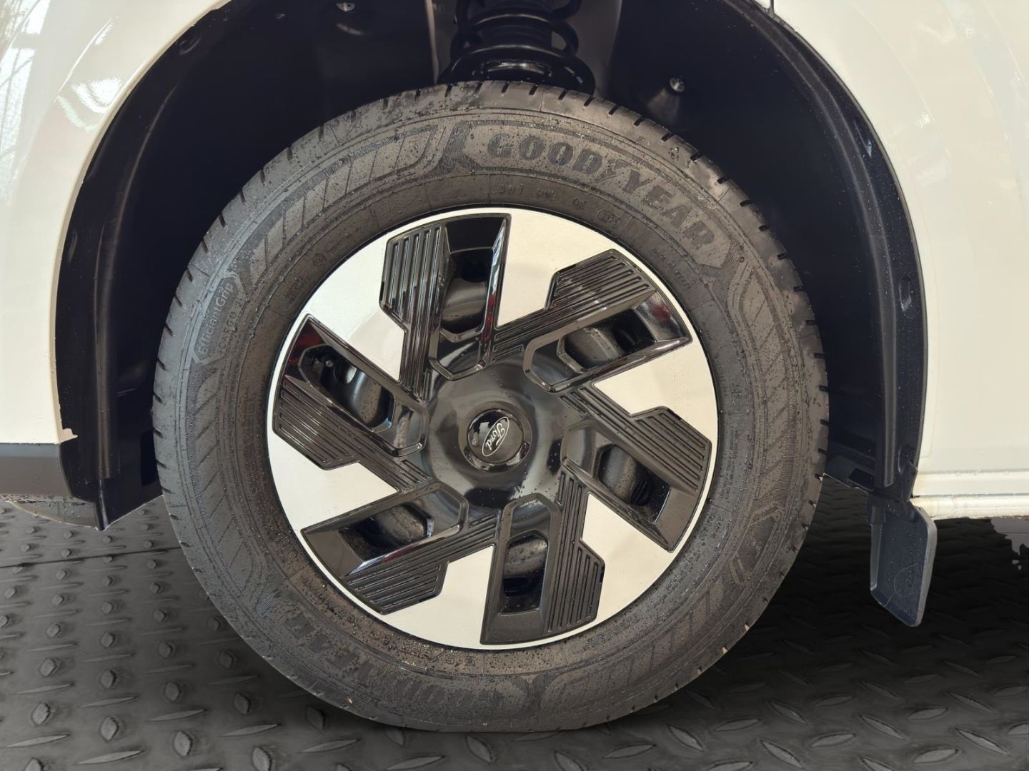 Fahrzeugabbildung Ford Transit Custom Kasten 320 L1 Trend FWD Plug-in H