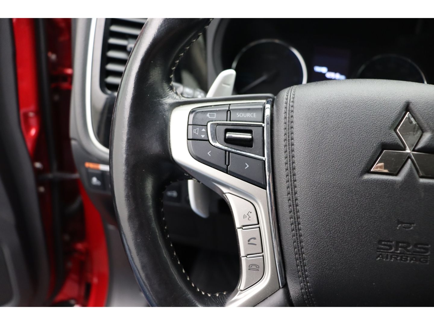 Fahrzeugabbildung Mitsubishi Plug-in Hybrid Outlander PHEV 2.4 Plus 4WD ACC,