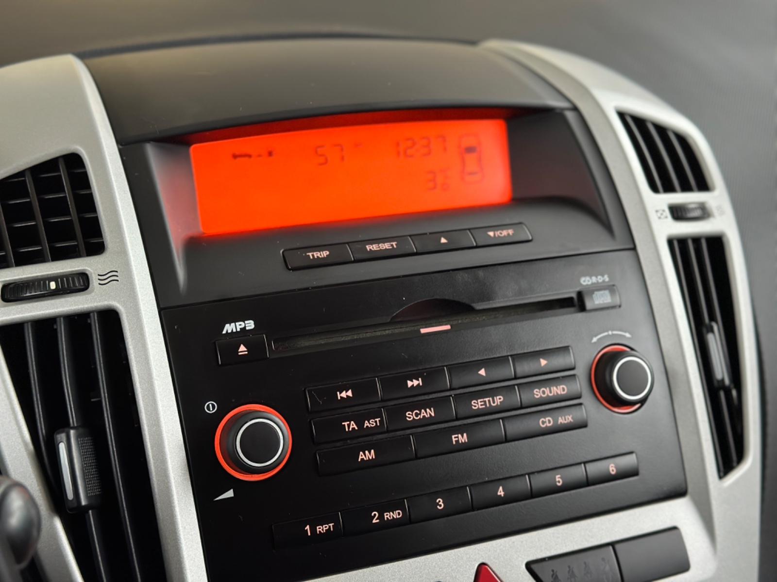 Kia cee'd 2009 — photo 29