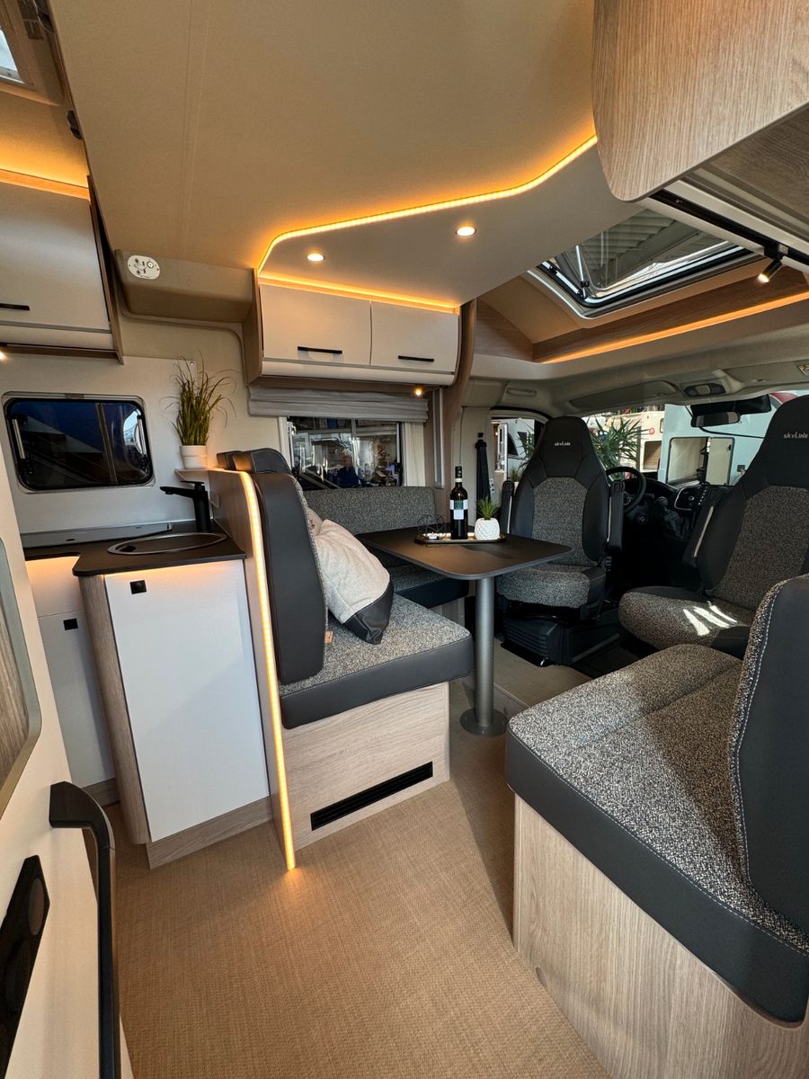 Fahrzeugabbildung Bürstner Lyseo Time Skyline 726 G SIE SPAREN  11.099€!