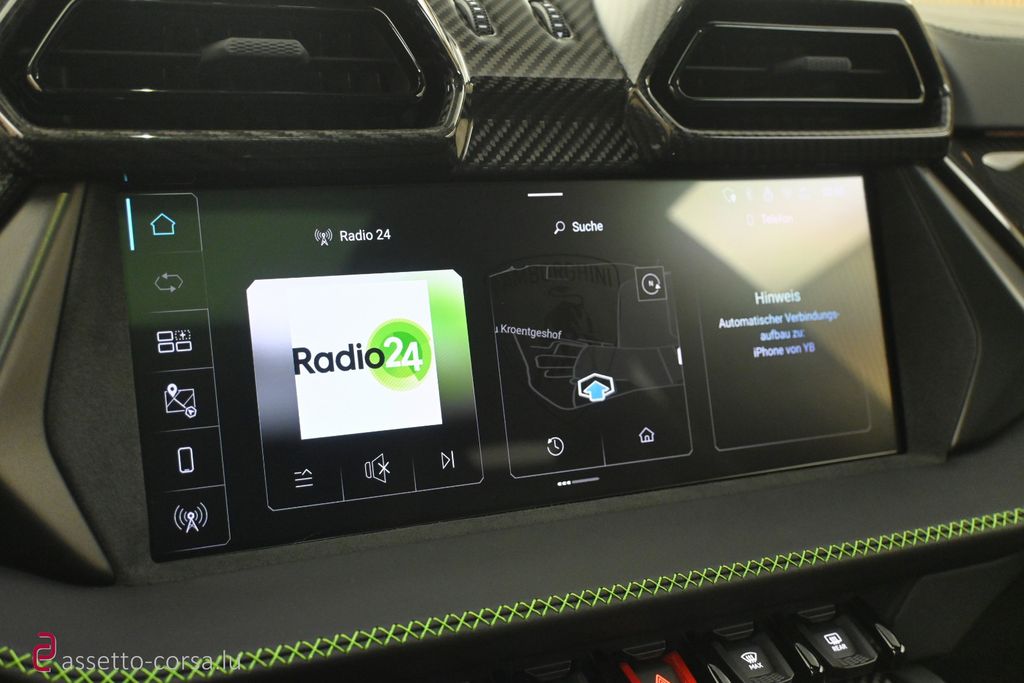 LAMBORGHINI Urus 2026