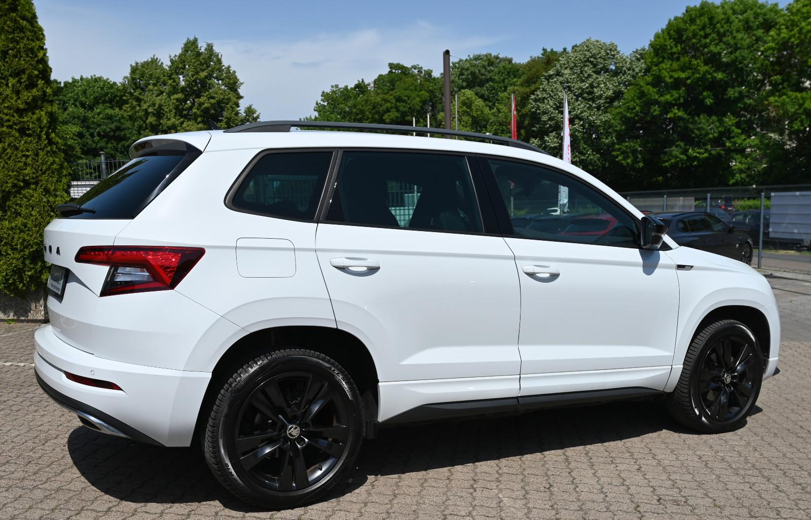 Skoda Karoq 1.5 TSI Sportline Navi CarPlay LED PDC