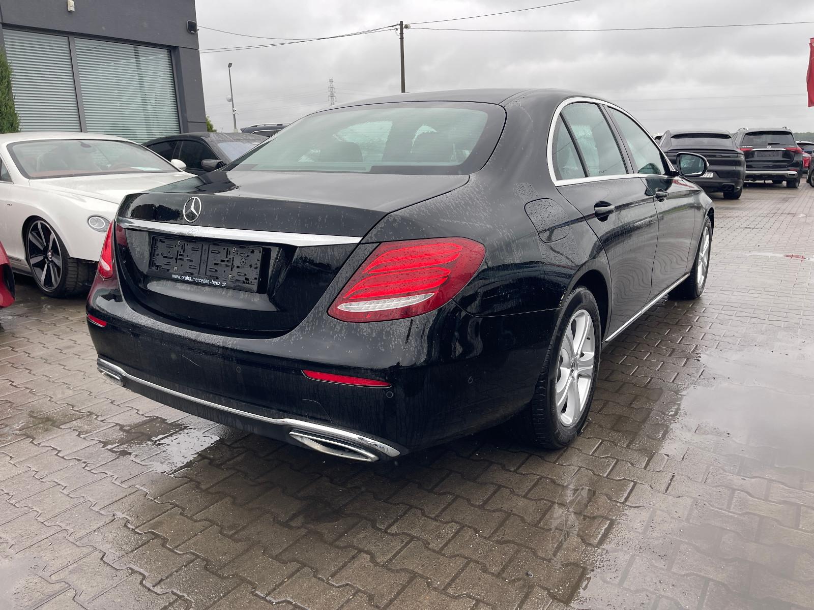 Mercedes-Benz E 220 d AVANTGARDE Autom.