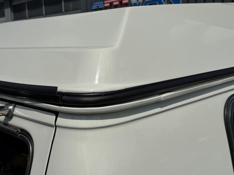 Fahrzeugabbildung Chevrolet Chevy Van G20 5.7 V8 Tiara komplett gemacht