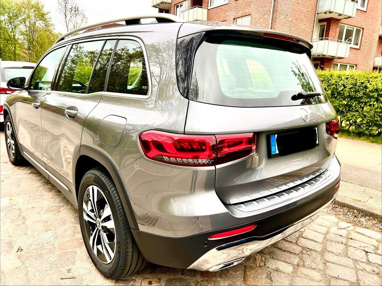 MERCEDES-BENZ GLB 200 d DCT -