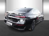 BMW 750e xDrive Navi Leder Tempom.aktiv Panoramadach - BMW 750 Jahreswagen