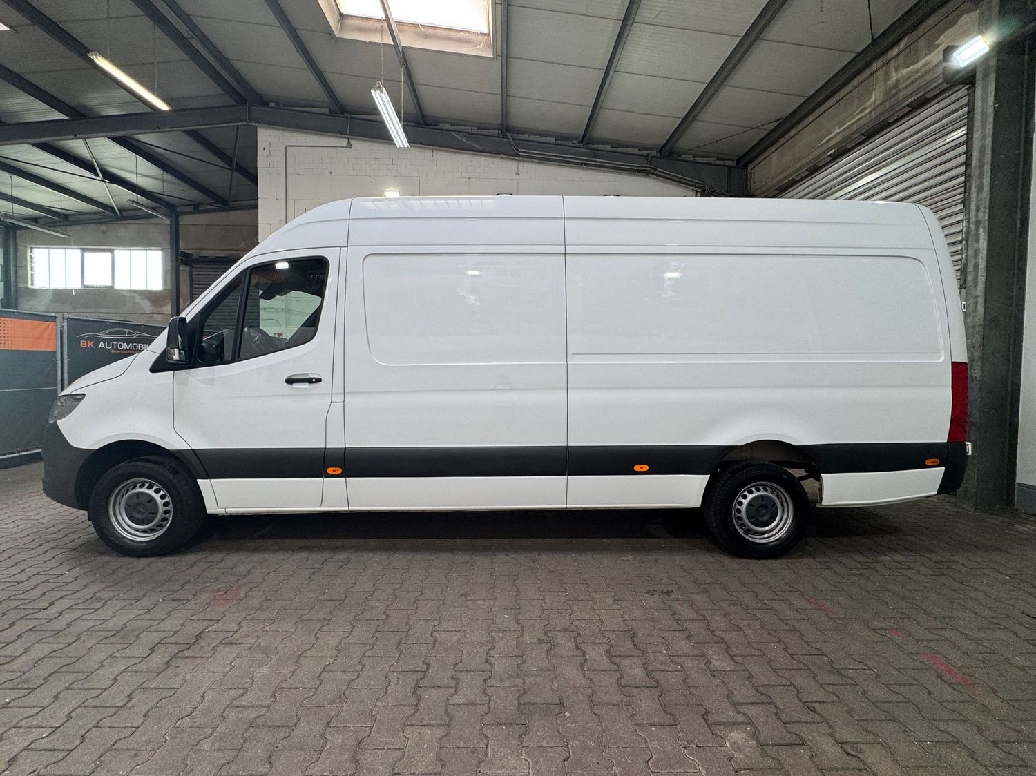 Fahrzeugabbildung Mercedes-Benz Sprinter 316CDI Maxi#AHK#3,5T#Kamera#Klima#STHZ#