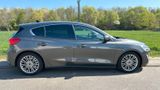 Ford Focus Lim|HUD|ACC|Pano|B&O|Autom.|ErgoSitz - Ford Focus mit Diesel-Antrieb: Limousine, Klimaautomatik