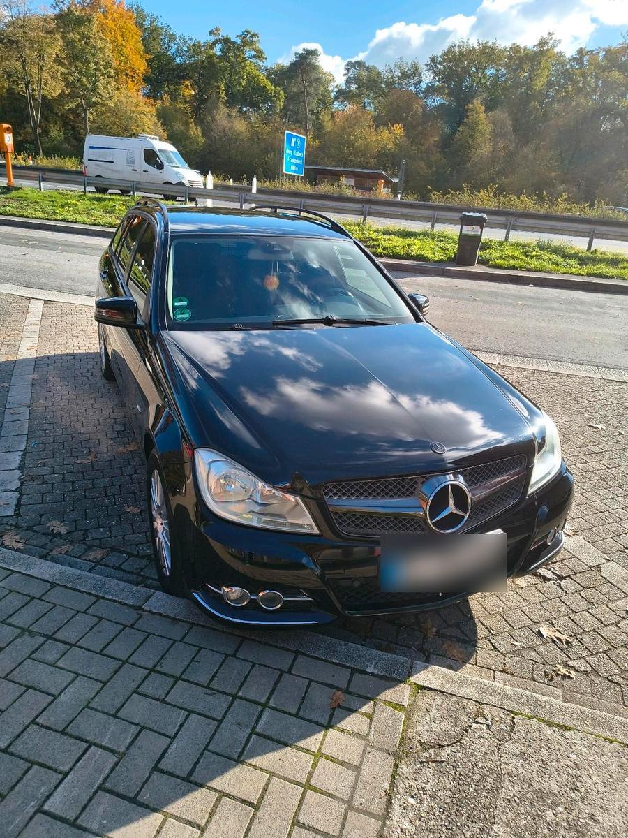Mercedes-Benz C200, 2011