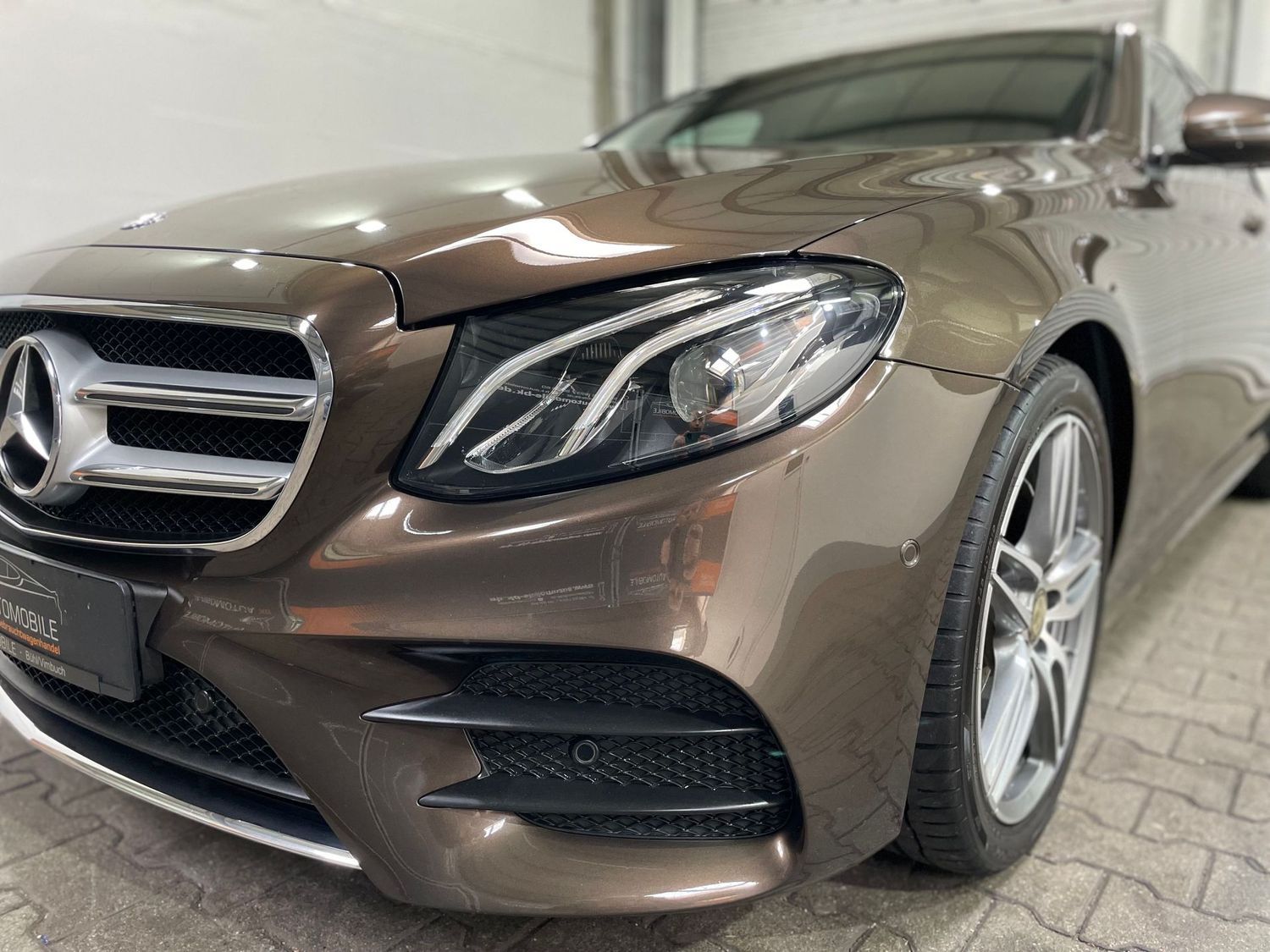 Fahrzeugabbildung Mercedes-Benz E 200 AMG#LED#Kamera#Spur#Alcantara#Ambiente