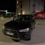 Mitsubishi Outlander 2.2 DI-D Instyle 4WD TC-SST Instyle - Mitsubishi Outlander in Solingen