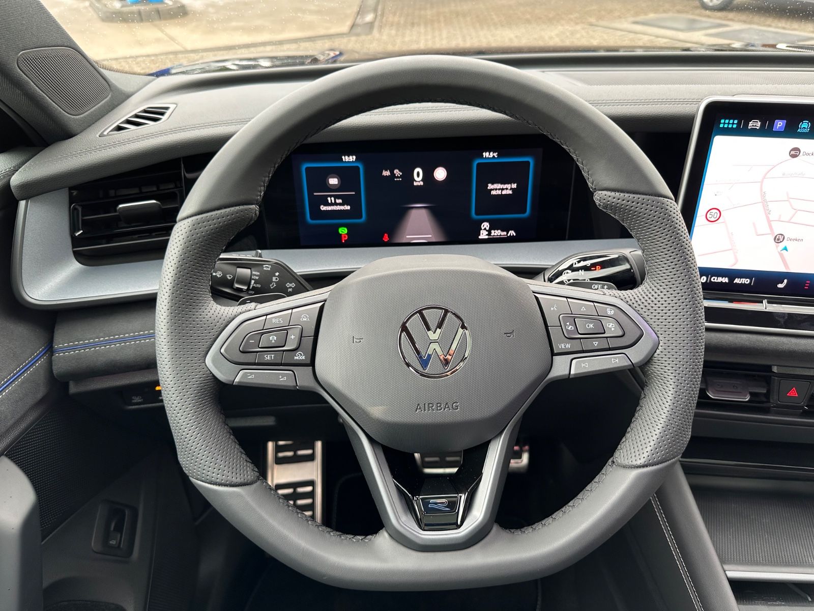 Fahrzeugabbildung Volkswagen Tayron 2.0 TDI 4M R-Line DSG Pano/AHK/NAVI/ACC