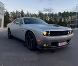 Dodge Challenger - silberne Dodge Challenger