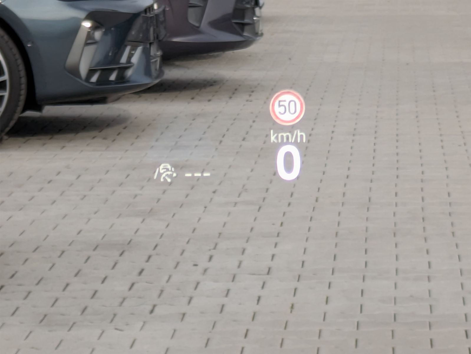 Fahrzeugabbildung Volkswagen Tayron 2.0 TDI 4M R-Line 7Si*MATRIX*AHK*PANO*HUD