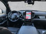Dodge RAM 1500 Laramie Night Sunroof *22*Luft*HUD*MY25 - Dodge RAM in Bochum