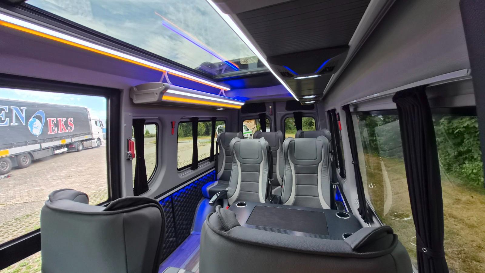 Mercedes-Benz 319 StockSprinter VIP Shuttle 9 SS  Panoramadach