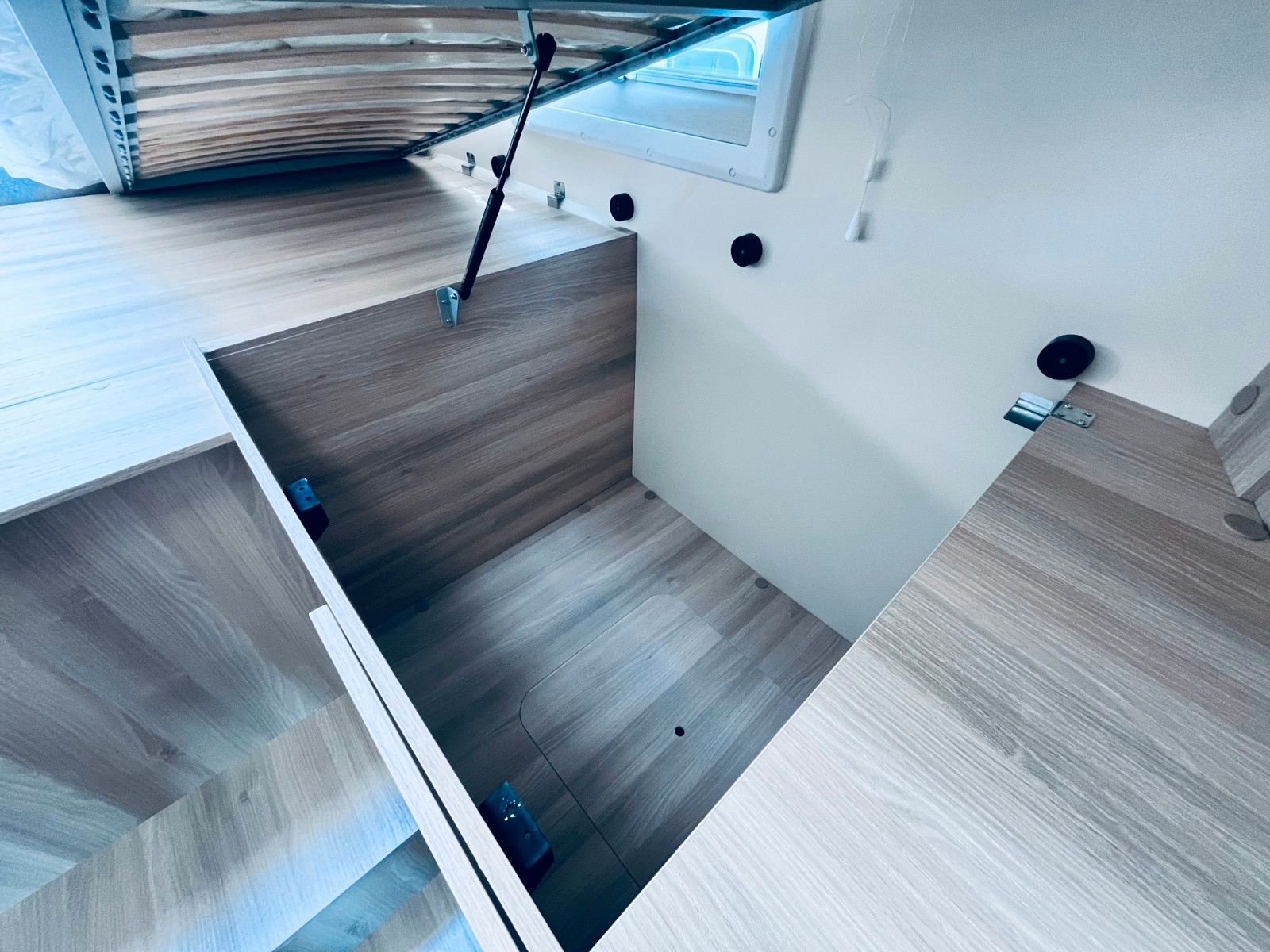 Fahrzeugabbildung NobelART A-7000 - Modell 2026 - Vollausstattung!