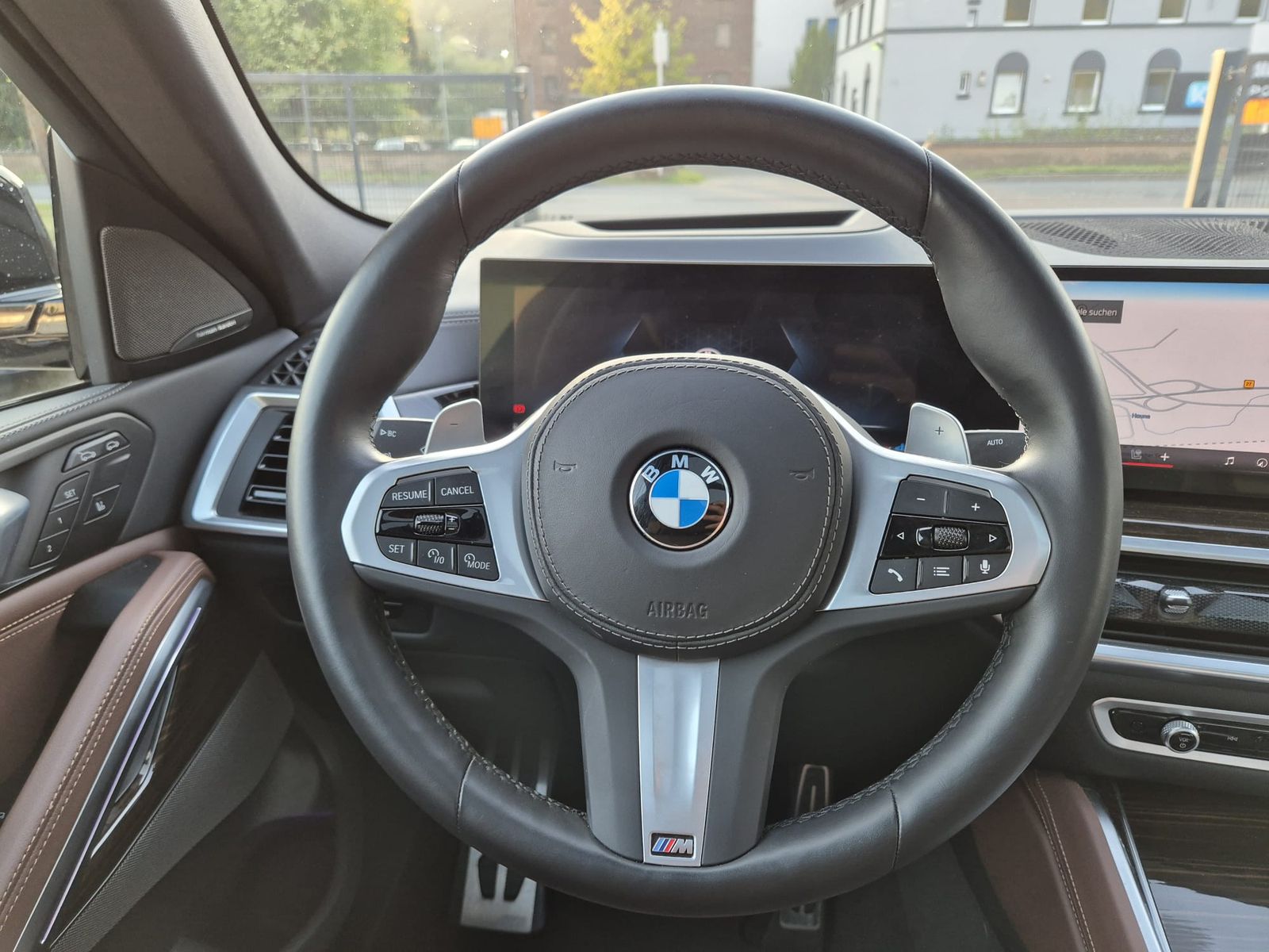 Fahrzeugabbildung BMW X6 xDrive 40i M-Sport PANO/ACC/HuD/HARMAN/MEMORY