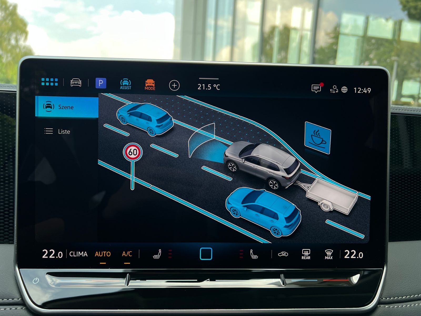 Fahrzeugabbildung Volkswagen Tiguan LIFE 1.5 eTSI DSG *AHK, LED Plus, Kamera,